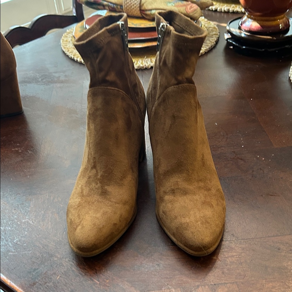 Brown Ankle Boots Marc Fisher Dyvine 9.5 , light brown congac